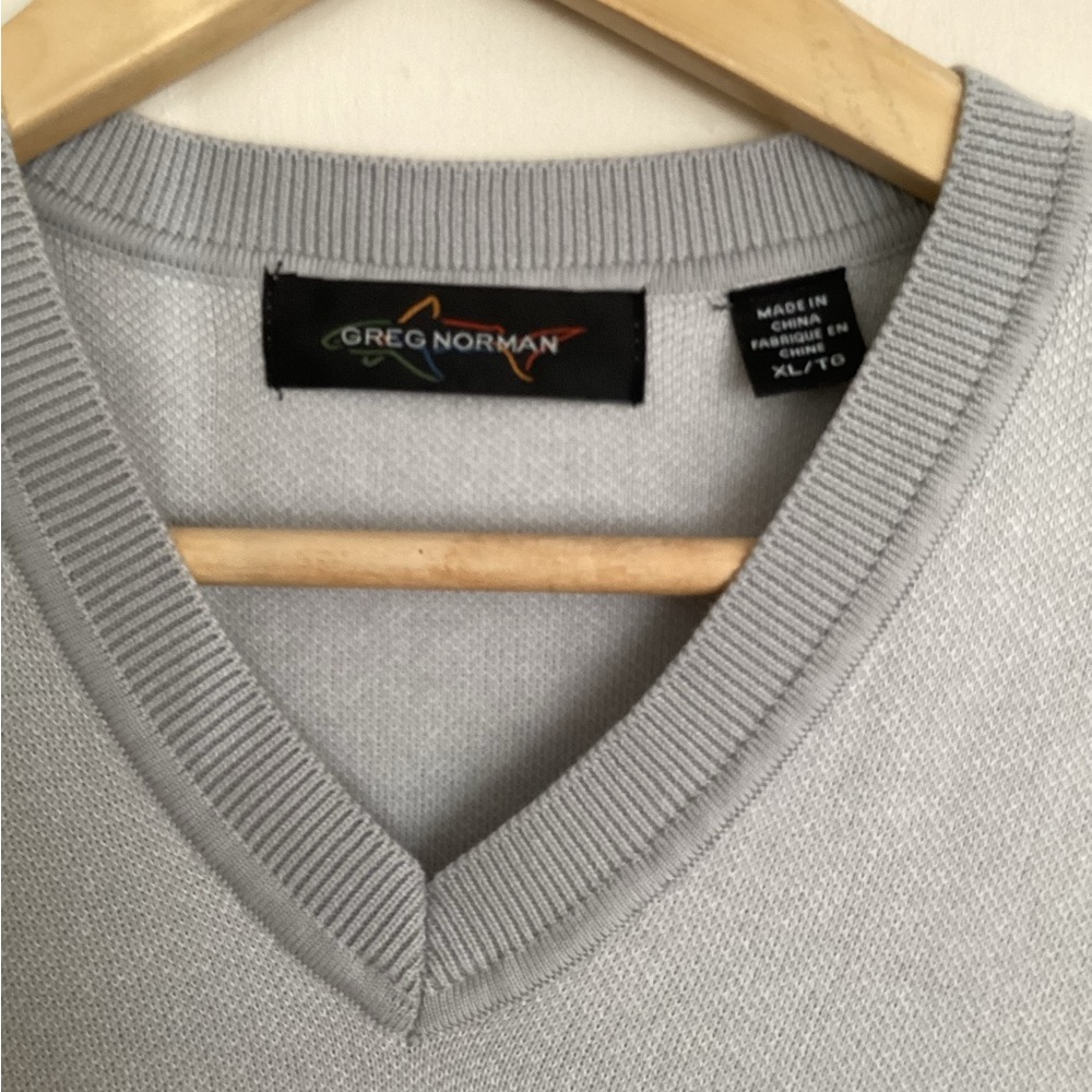 ⛳️ GREG NORMAN golf sweater vest Sz XL 100% cotton EUC - Picture 3 of 7